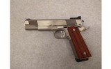 Les Baer ~ 1911 Custom ~ .45 ACP - 2 of 5