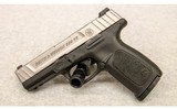 Smith & Wesson ~ SD9 VE ~ 9 mm - 2 of 2