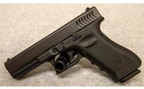 Glock ~ 17 Gen 3 RTF2 'Fish Gill' ~ 9 mm - 2 of 3