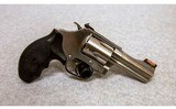 Smith & Wesson ~ 60-15 Chief's Special ~ .357 Magnum - 1 of 2