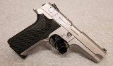 Smith & Wesson ~ 5946 Stainless ~ 9 mm