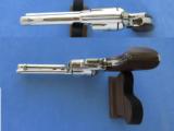  Colt Single Action Army, 3rd Generation, Nickel, Cal. .44 Special
4 3/4 Inch Barrel
SOLD - 6 of 8