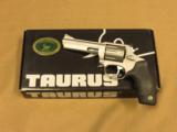 Taurus M94 revolver, Cal. .22 LR
- 1 of 4