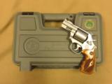 Smith & Wesson Model 686-6 7-Shot Performance Center, Cal. .357 Magnum
- 6 of 8