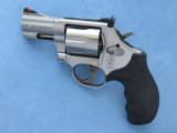 Smith & Wesson Model 686 Distinguished Combat Magnum, Cal. .357 Magnum, 2 1/2 Inch, 7-Shot, Stainless, NIB
SOLD - 2 of 6