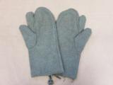 WWII German Winter Mitts with Trigger Finger & Thumb, World War 2, German Military - 4 of 7