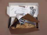 Early Smith & Wesson Model 686 Distinguished Combat Magnum .357 Revolver w/ Box & Inserts - 2 of 25