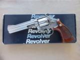 Early Smith & Wesson Model 686 Distinguished Combat Magnum .357 Revolver w/ Box & Inserts - 1 of 25