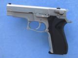 Smith & Wesson Model
5906, Cal. 9mm, Stainless Steel Const. - 3 of 7