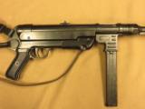 Denix MP-40 Non-Firing/Dummy Sub Machine Gun
- 5 of 9