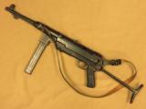Denix MP-40 Non-Firing/Dummy Sub Machine Gun
- 4 of 9