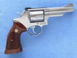 Smith & Wesson Model 66 Combat Magnum, Cal. .357 Magnum, 4 Inch Barrel, Stainless - 2 of 6