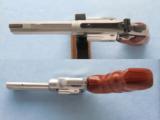 Smith & Wesson Model
617, Cal. .22 LR, 4 Inch Barrel, Stainless - 4 of 8