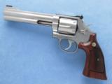Smith & Wesson Model 686 Distinguished Combat Magnum, Cal. .357 Magnum, 6 Inch Barrel, Patridge Target Front Sight - 7 of 8