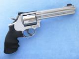 Smith & Wesson Model 686 Distinguished Combat Magnum Power Port, Cal. .357 Magnum
- 2 of 8