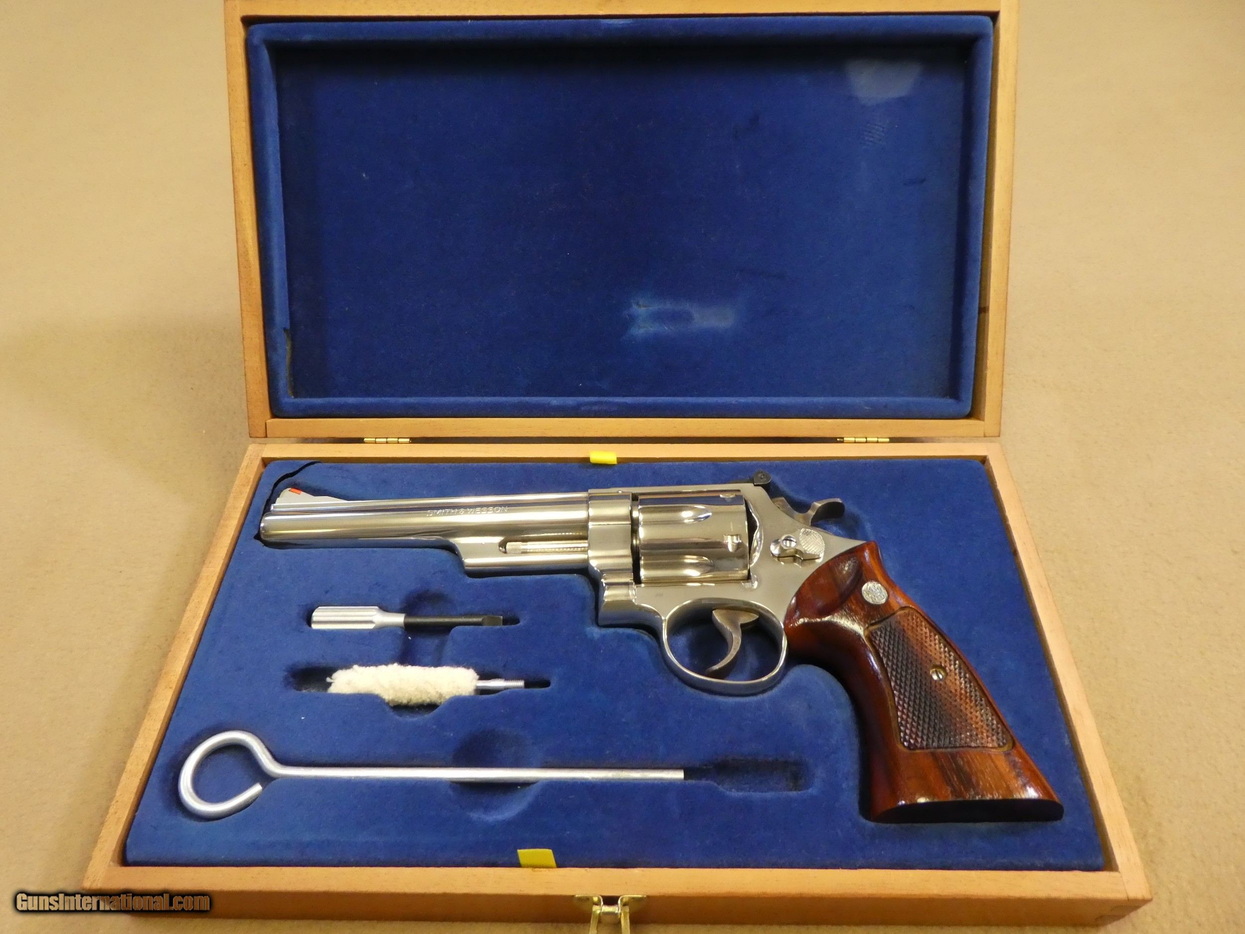 Smith & Wesson Model 29-2 44 Magnum Nickel 6-1/2
