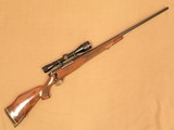 Weatherby Mark V, Cal. .300 Weatherby Magnum - 1 of 15