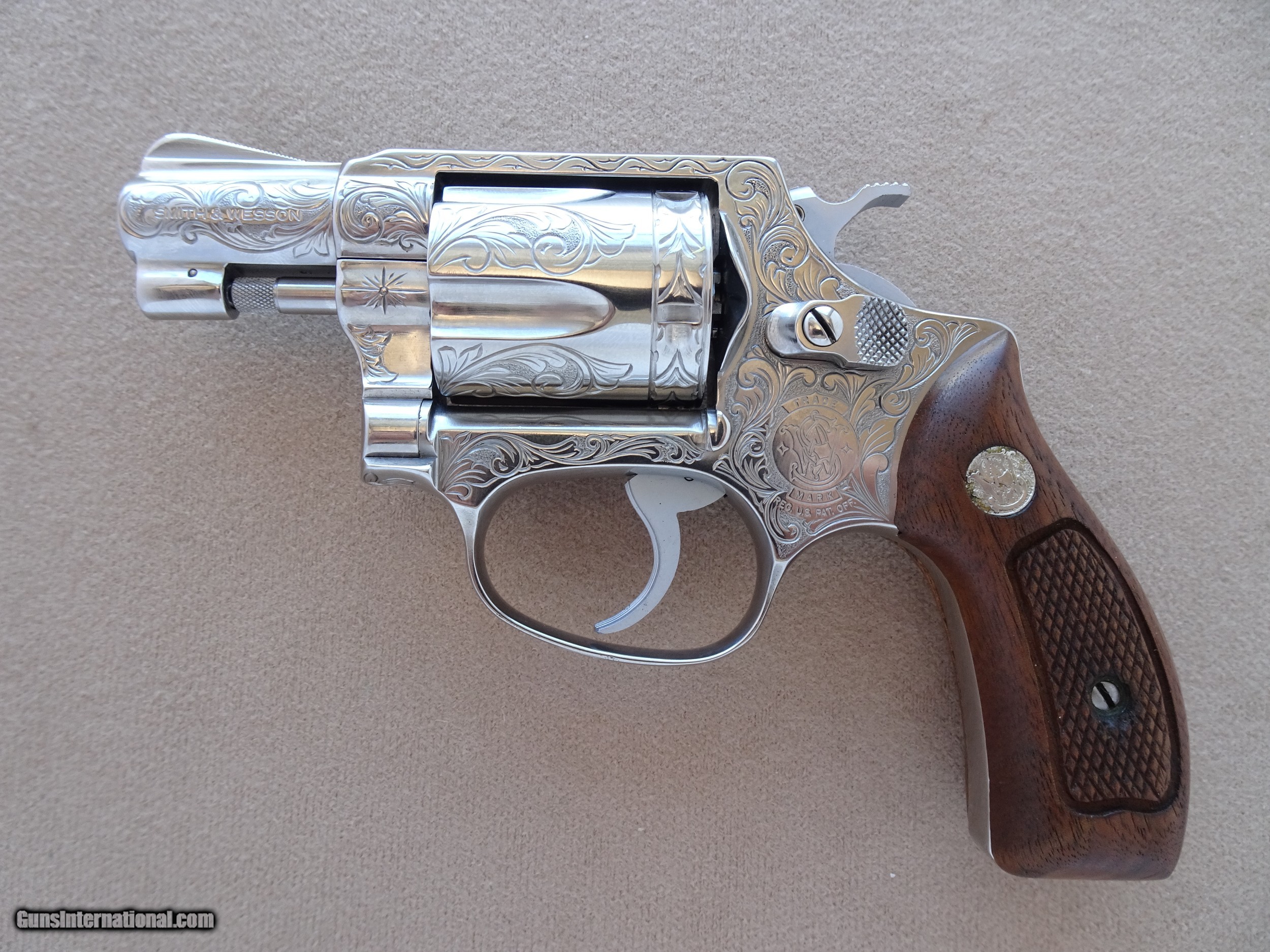1982 Engraved Smith & Wesson Model 60 .38 Special ** Excellent