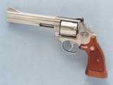 Smith & Wesson Model 686 Distinguished Combat Magnum, Cal. .357 Magnum, 6 Inch Barrel - 1 of 8