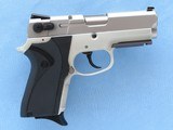 Smith & Wesson Model
4013 Compact, Cal. .40 S&W SOLD - 3 of 11