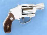 Smith & Wesson Model 40 Centennial Classic, Nickel, Cal. .38 Special +P - 3 of 10