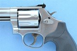 **Unfired** Smith & Wesson 686-6 .357 Magnum SOLD - 3 of 19