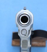 SMITH & WESSON M1076 10mm
WITH EXTRA MAG AND BOX SOLD - 20 of 25