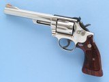Smith & Wesson Model 19 Combat Magnum, Cal. .357 Magnum - 1 of 7