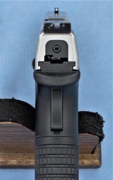 SPRINGFIELD XDM BITONE MATCHING BOX, 3 16 ROUND MAGAZINES, LOADER, GRIP STRAPS, MAG CARRIERS AND PAPER WORK .40 S&W - 12 of 20