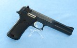 **SOLD** Smith & Wesson Model 422 Semi Automatic Pistol Chambered in .22 Long Rifle **Cool Pistol - Very Low Bore Axis** - 2 of 9