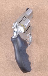 Ruger SP101 Stainless Revolver Chambered in .357 Magnum Cal **Minty - Box - 2 Sets of Grips** - 4 of 10