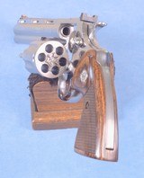 Colt Python Double Action Revolver Chambered in .357 Magnum Caliber **6 Inch vented Barrel - Stainless - Mfg 1987 - Beautiful Grips** - 11 of 12