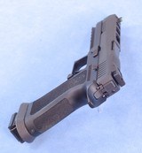 Sig Sauer P320 X5 Pistol Chambered in 9mm **Excellent Condition - Box, Paperwork and (4) 21 Round Magazines** - 4 of 11