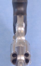 ** SOLD ** Smith & Wesson Model 686-6 Double Action Revolver in .357 Magnum **Excellent Condition - Very Lightly Used** - 11 of 15