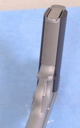 ** SOLD ** Colt Commander 1911 Semi Auto Pistol in .45 Auto Caliber **Very Good Condition - Series 70 - Extras Included** - 8 of 10