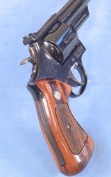 ** SOLD ** Smith & Wesson Model 57 Revolver in .41 Magnum Caliber **Mfg 1976 - No Dash - No Lock - Pinned Barrel** - 4 of 19