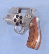 ** SOLD ** Smith & Wesson Model 60 Chiefs Special Stainless Revolver Chambered in .38 Special **Minty - Mfg 1976 - No Lock** - 12 of 12