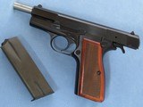 ** SOLD ** Browning Hi Power Belgian Made Cal. 9mm 1982 Vintage ** High Condition W/ Original Soft Pouch** - 22 of 23