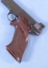 ** SOLD ** Colt Woodsman Bullseye Match Target Semi Auto Pistol in .22 Long Rifle **Lew Sanderson Grips - Correct Magazine Mfg 1939 - First Series** - 17 of 19