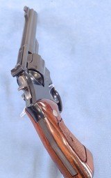 ** SOLD ** 1983 Vintage Smith & Wesson Model 19-5 .357 Magnum Revolver w/ 6