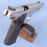 ** SOLD ** Smith & Wesson Model 4506-1 Semi Auto Pistol in .45 Auto Caliber **Mfg 1996 - Excellent Condition** - 14 of 16