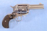 ** SOLD ** Ruger New Model Vaquero Single Action Revolver in .44 Magnum Caliber **Birdshead Grip - High Gloss Stainless Steel - Talo Exclusive** - 2 of 16