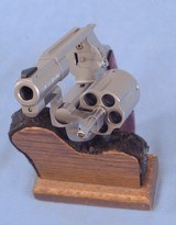 Smith & Wesson Model 60-14 "Lady Smith" Double Action Revolver Chambered in .357 Magnum **Very Nice Condition - Beautiful Wood Grips - 16 of 18