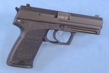 ** SOLD ** Heckler & Koch USP Semi Auto Pistol Chambered in .40 SW Caliber **Mfg 1995 - Variant 2 - Box + 2 Magazines** - 2 of 18