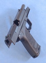 ** SOLD ** Heckler & Koch USP Semi Auto Pistol Chambered in .40 SW Caliber **Mfg 1995 - Variant 2 - Box + 2 Magazines** - 15 of 18