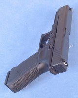 Glock G22 Gen 3 Semi Auto Pistol Chambered in .40 SW Caliber **Very Good Condition - All Original - 2 Mags** - 5 of 16