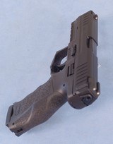Heckler & Koch VP9 Semi Auto Pistol in 9mm **3 Magazines - Box and Papers - Adjustable Grip** - 5 of 16