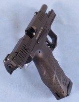 Heckler & Koch VP9 Semi Auto Pistol in 9mm **3 Magazines - Box and Papers - Adjustable Grip** - 14 of 16