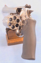 Smith & Wesson Model 629-6 Double Action Revolver in .44 Magnum **Excellent Condition - 6