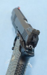 Wilson Combat EDCX9L Semi Auto Pistol in 9mm **Double Stack - Pouch and 2 Magazines** - 8 of 21